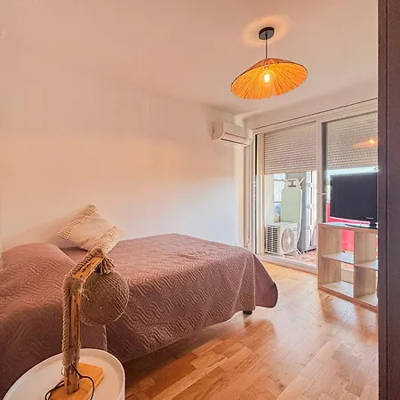 Entre Et Ville, Cocon Avec Terrasse - 3 Pers Apartman *